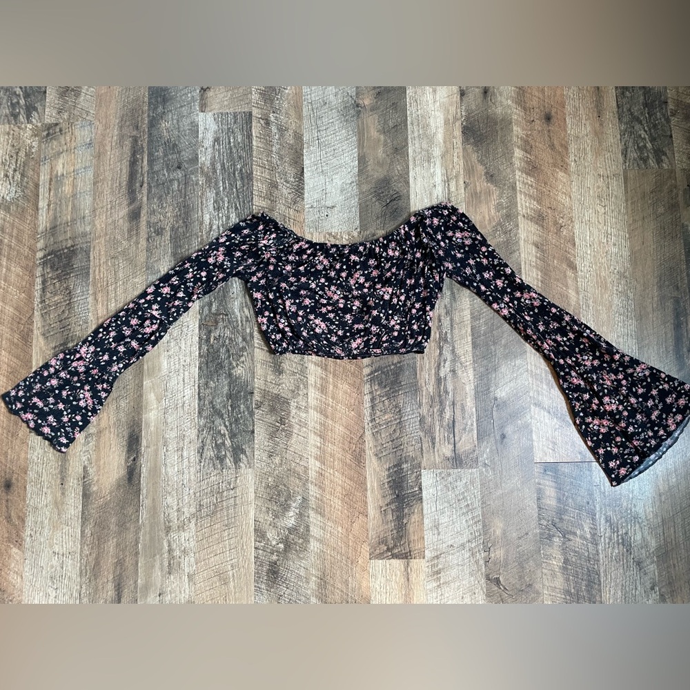 Floral Cropped Long Sleeve